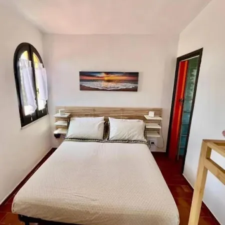 Casa de Férias Terri Solanas (Cagliari)