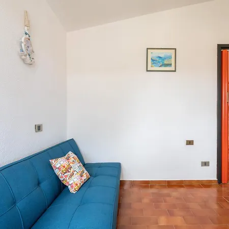 Terri Solanas (Cagliari)